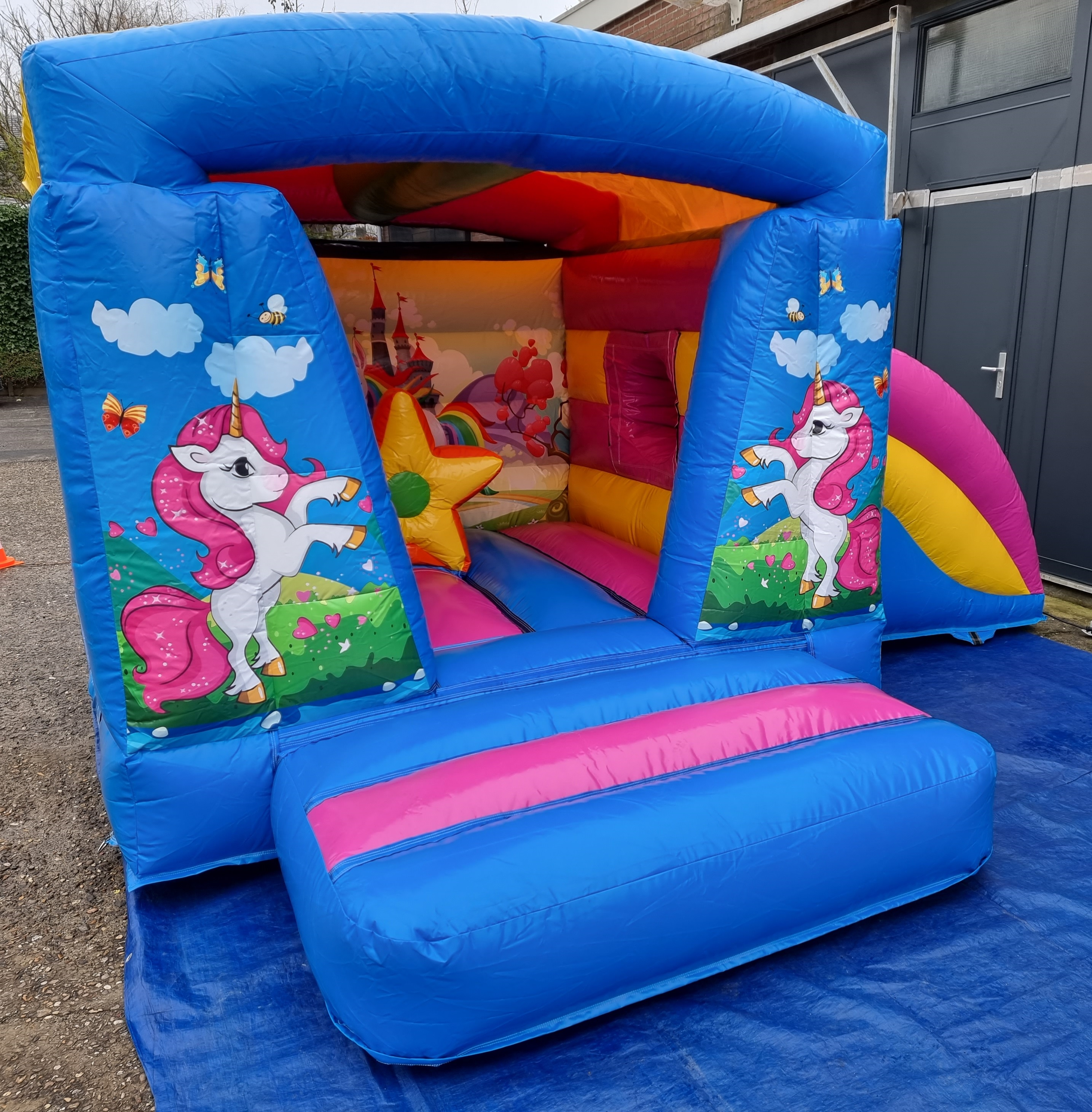 Springkussen-mini-Unicorn-met-glijbaan-05.jpg