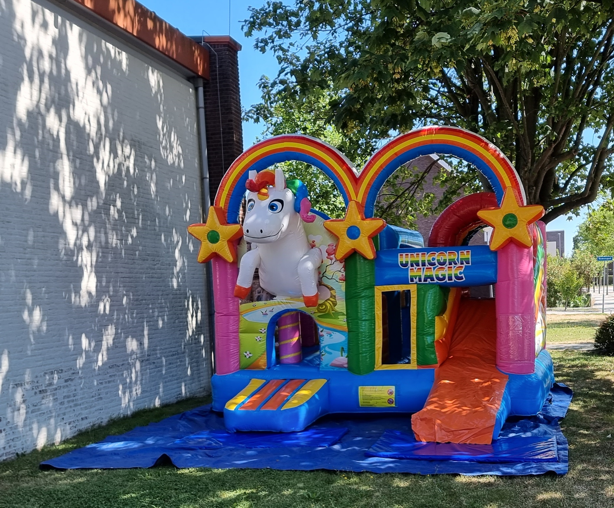 springkussen-unicorn-multiplay-overdekt-A.jpg